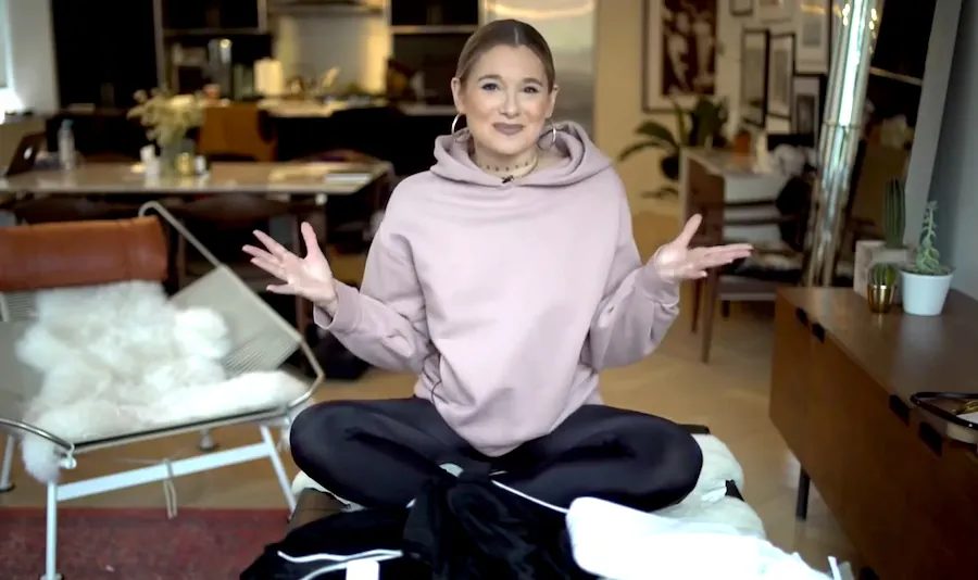 VIRAL ALERT: Danielle Bernstein