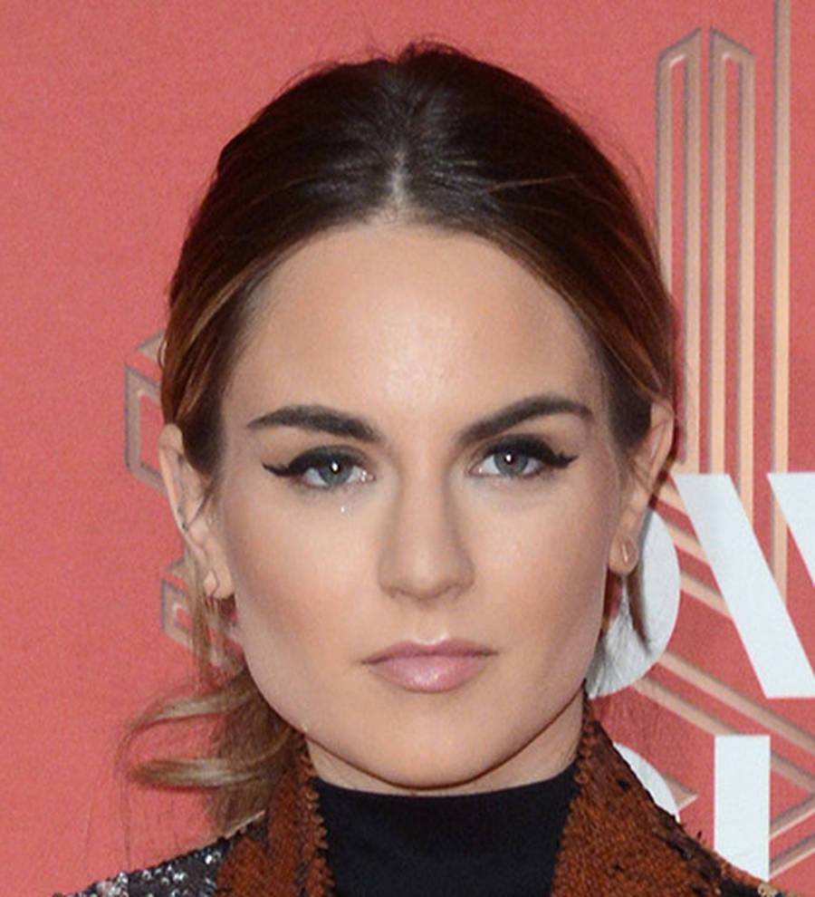 JoJo overcame fear of traveling solo following father's death