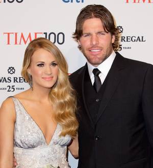 Carrie Underwood expecting first child