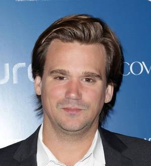 Sean Stewart dating reality TV star 19 years his senior