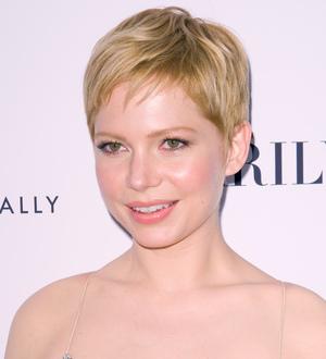 Michelle Williams' scary holiday canter