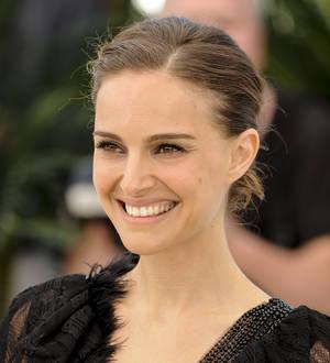 Natalie Portman talks to students at Harvard class day