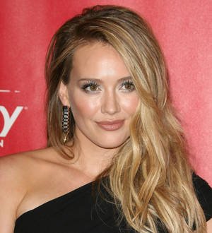 Hilary Duff goes hiking with estranged husband