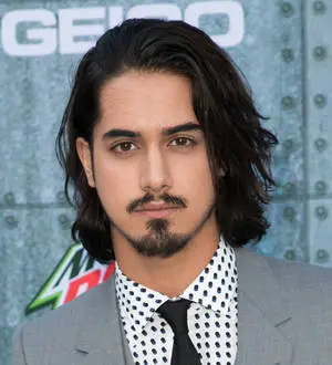 Avan Jogia wore beige Calvin Kleins as King Tut