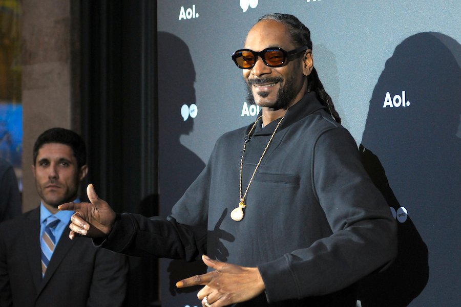 SUNDAY MUSIC VIDS: Snoop Dogg