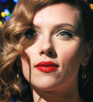Scarlett Johansson urging Wall Street protesters to switch up tactics