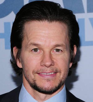 Mark Wahlberg and Sean 'Diddy' Combs bet 0,000 on Floyd Mayweather fight
