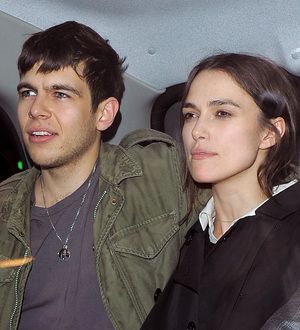 Keira Knightley engaged