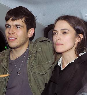 Keira Knightley engaged