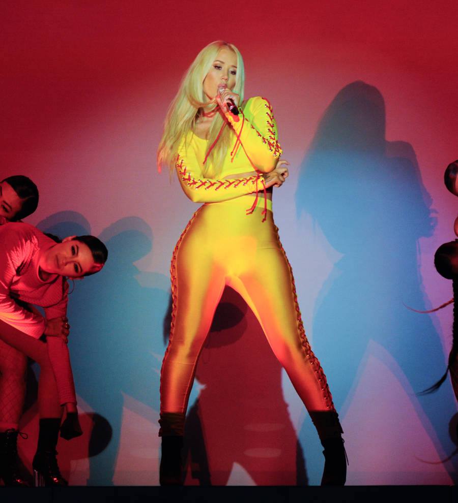 Iggy Azalea: 'This is my real butt'
