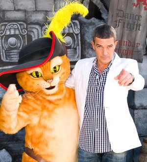 Puss In Boots scares off Tower Heist in box office chart