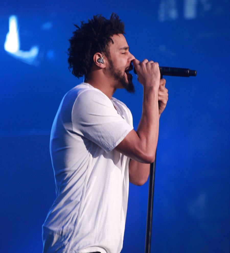 J. Cole's Vancouver show delayed over 'transportation issues'