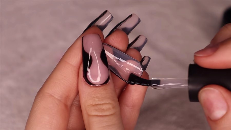 5 Trends To Get On Your Fingertips This Summer!