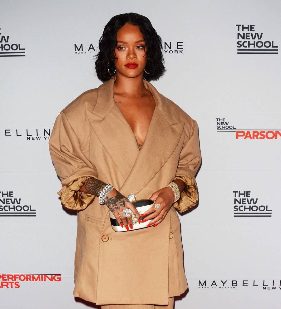 Rihanna favors fashion that 'provokes'