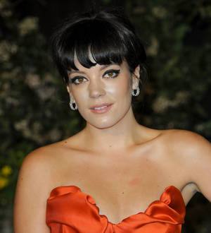 Lily Allen to write apology letter to Rita Ora and Cara Delevingne