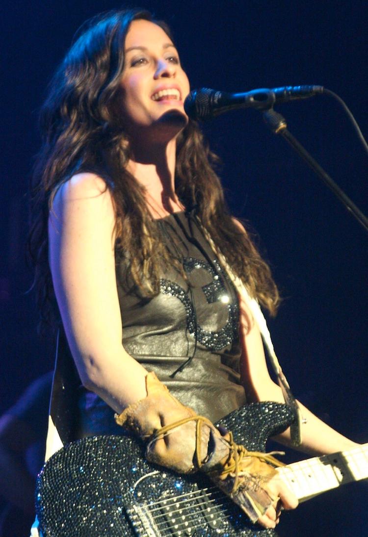 SUNDAY MUSIC VIDS: Alanis Morissette