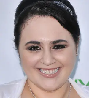 Nikki Blonsky dating model/actor