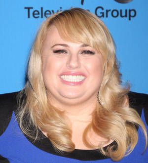 Rebel Wilson left with hives, broken toe after spa visit