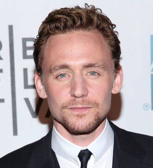 Tom Hiddleston helps out budding directors