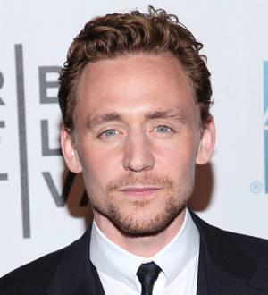 Tom Hiddleston helps out budding directors