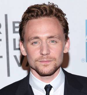 Tom Hiddleston helps out budding directors