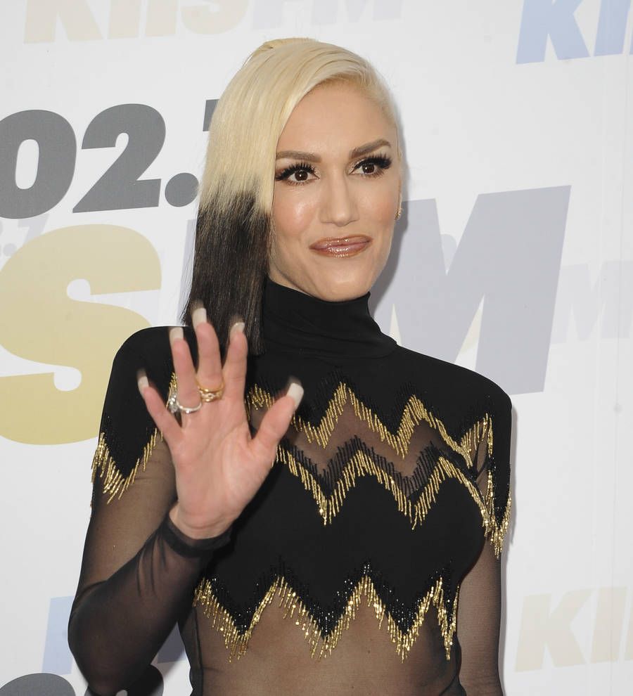 Gwen Stefani offers Adam Levine baby advice