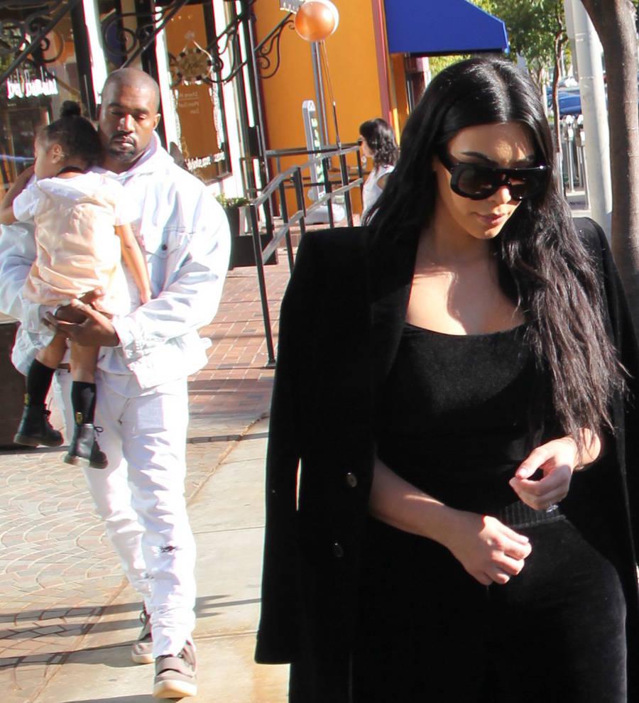 Kim Kardashian flaunts her 42-pound weight loss