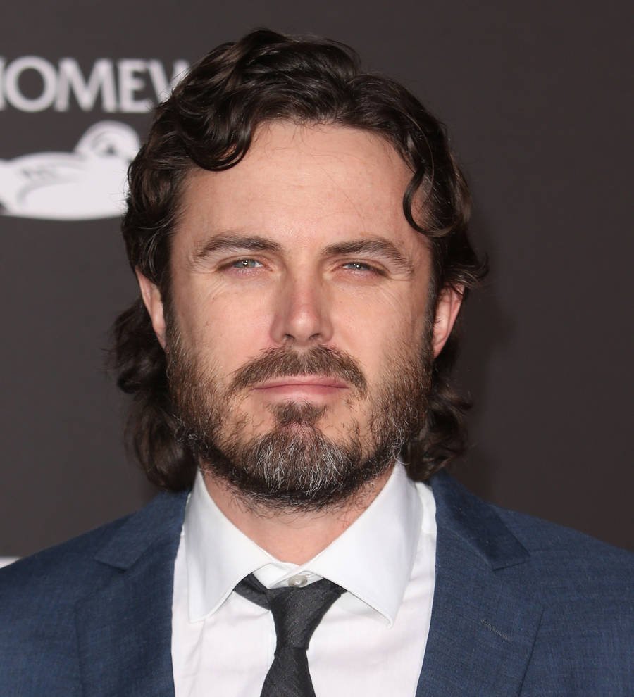 Casey Affleck's identity stolen by man in drag