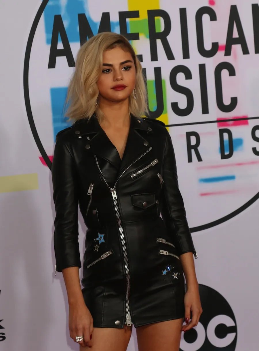 The 7 Most Memorable Moments From The 45th Annual AMAs!