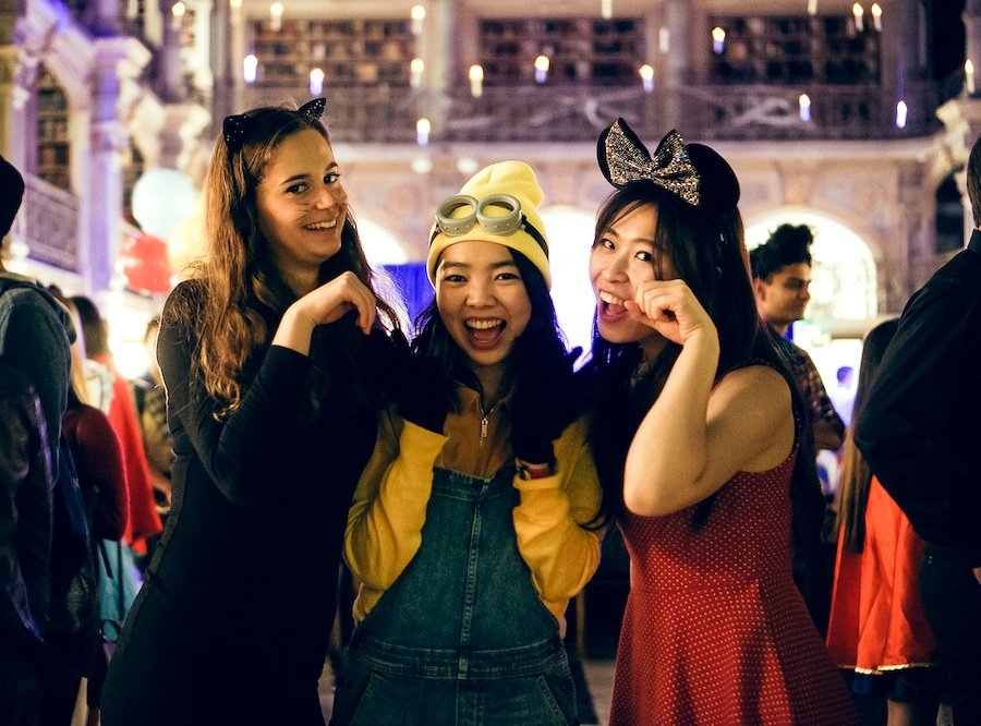 10 Halloween Costumes Ideas For Any Budget!