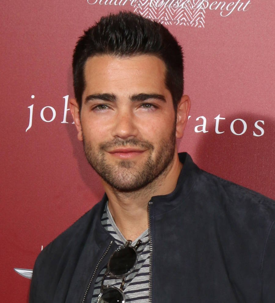Jesse Metcalfe not impressed with Kim Kardashian's steamy GQ spread