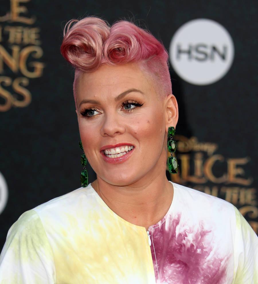 Pink to make post-baby festival comeback in September