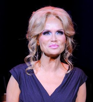 Sick Kristin Chenoweth pulls out of concerts