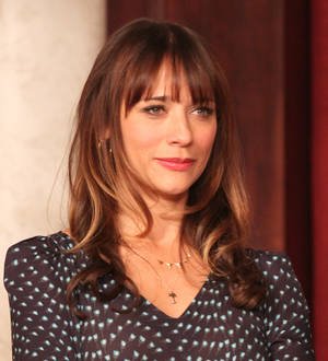 Rashida Jones creates jewelry line