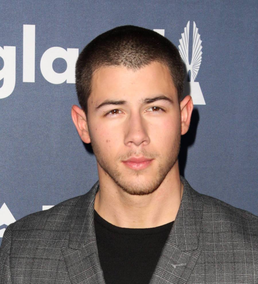 Nick Jonas laughs off guitar solo mess at ACM Awards