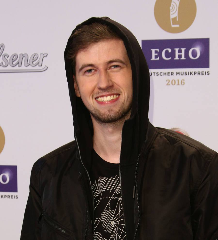 Justin Bieber recruits teen DJ to perform in India