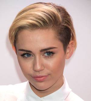 Miley Cyrus hits back at French Montana dating rumors