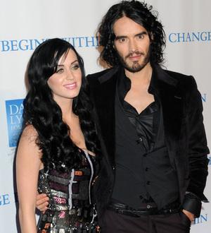 Katy Perry and Russell Brand Shunning Christmas Presents