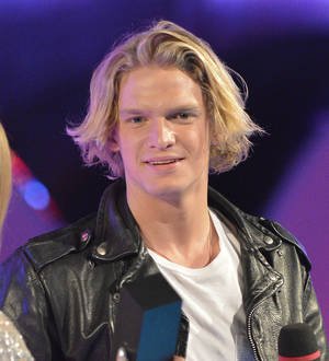 Cody Simpson shares plane ride with ex-girlfriend Gigi Hadid
