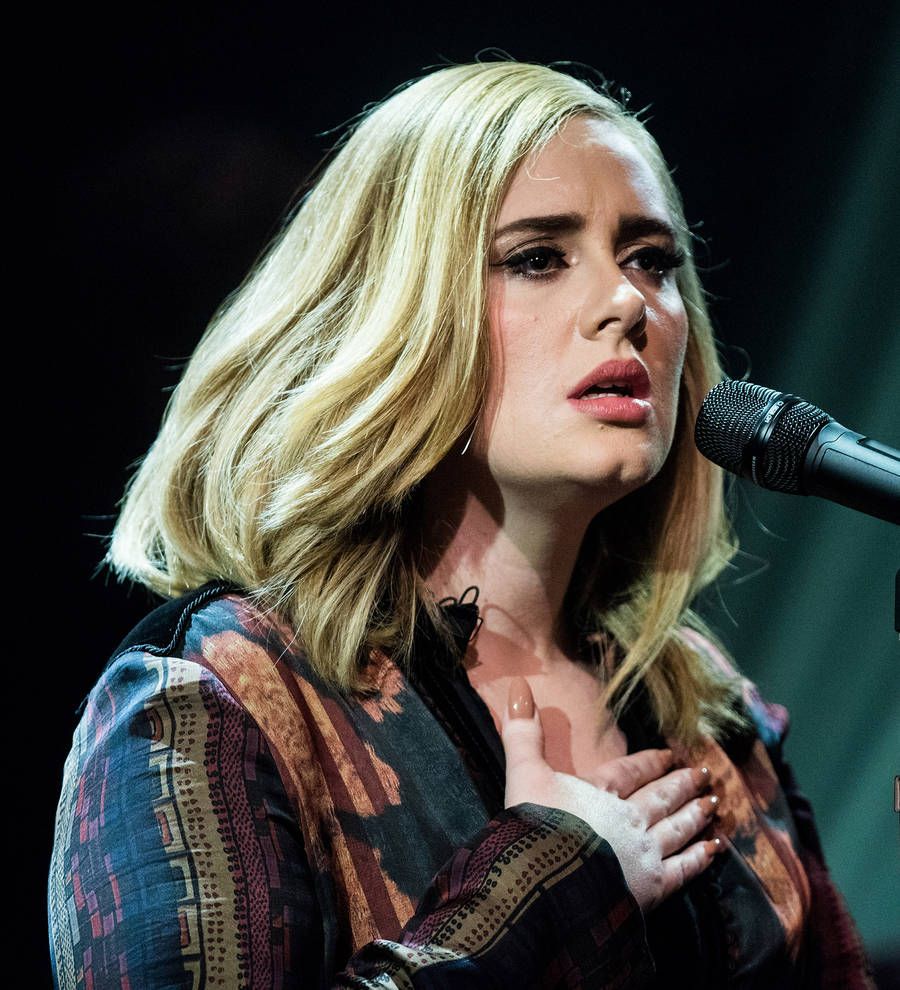Adele named world's top selling artist
