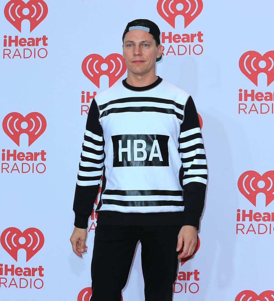 DJ Tiesto engaged