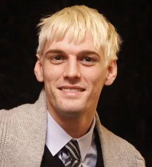 Aaron Carter back on stage in New York