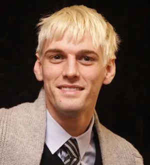Aaron Carter back on stage in New York