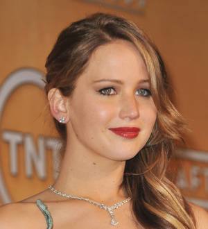 Jennifer Lawrence cringes over wardrobe malfunction
