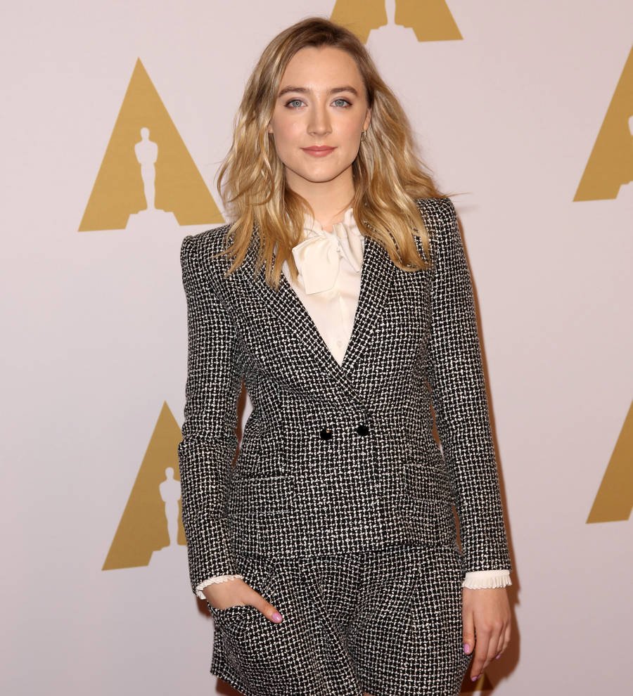 Saoirse Ronan losing her voice on Broadway