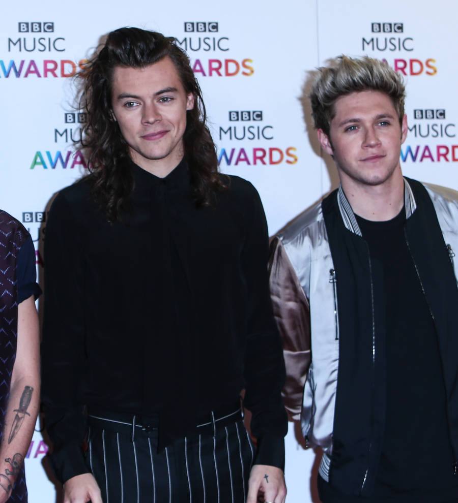 One Direction stars say farewell to fans with touching tweets