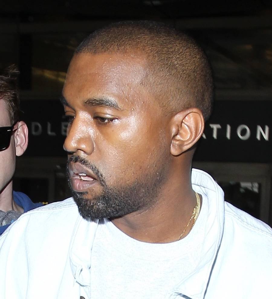Kanye West apologizes for Twitter confusion