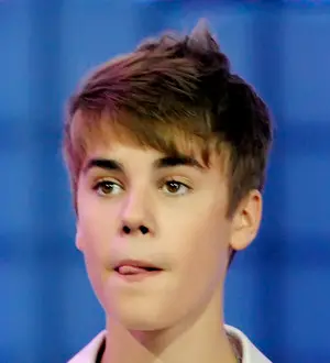 Justin Bieber plays down Macy's incident