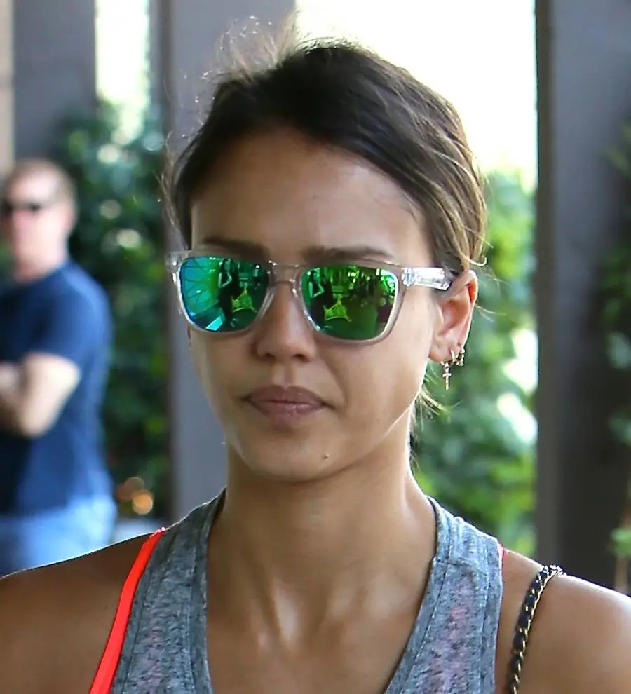 Kylie Jenner sends flowers to Jessica Alba following bodyguard row