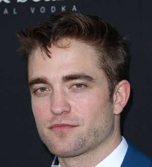 Robert Pattinson brushes off Kristen Stewart's cheating scandal